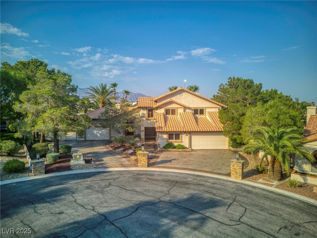 9520 Desert Crest Court