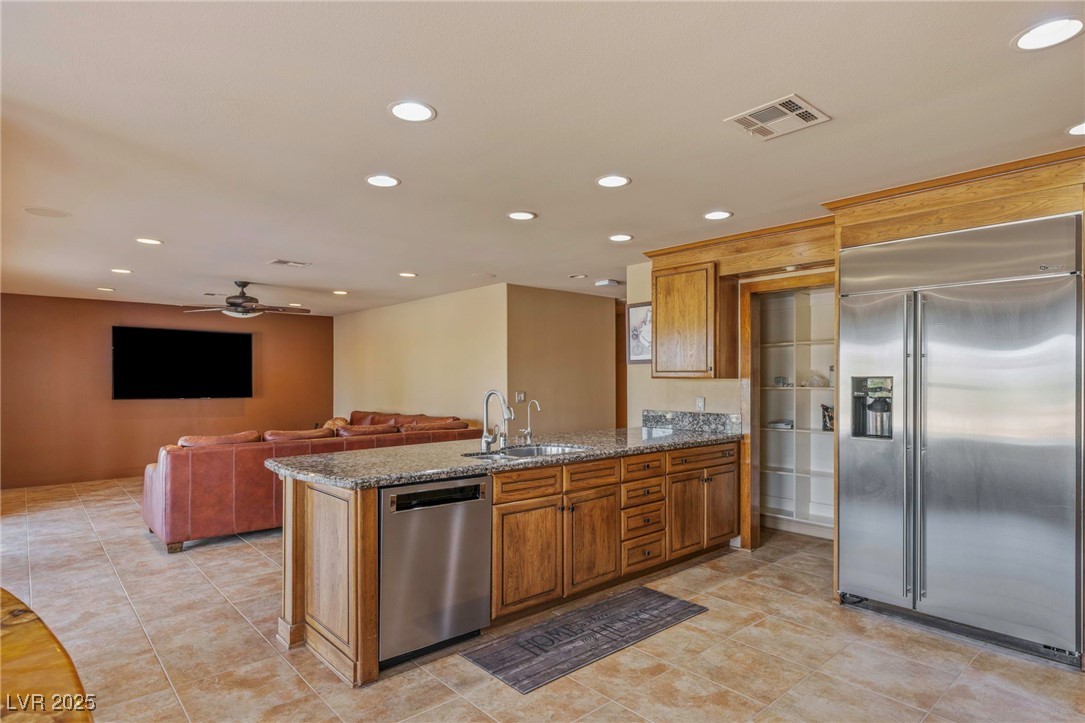 9520 Desert Crest Court