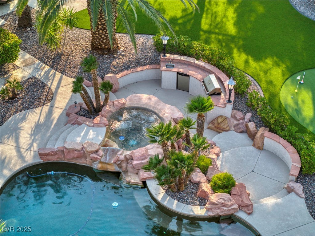 9520 Desert Crest Court