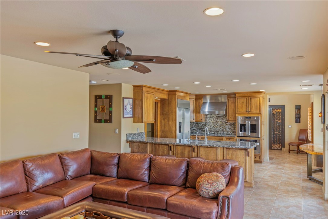 9520 Desert Crest Court