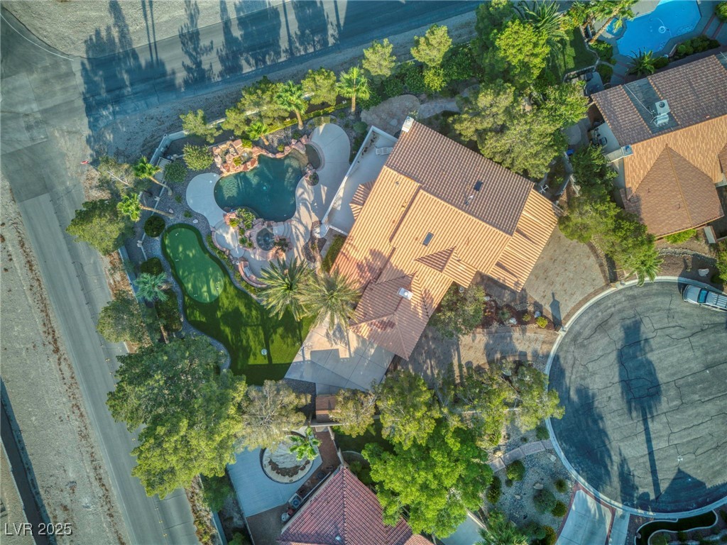 9520 Desert Crest Court