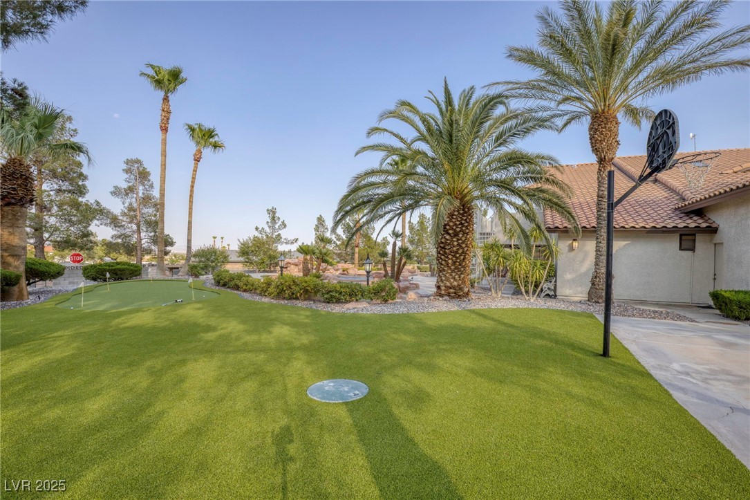 9520 Desert Crest Court