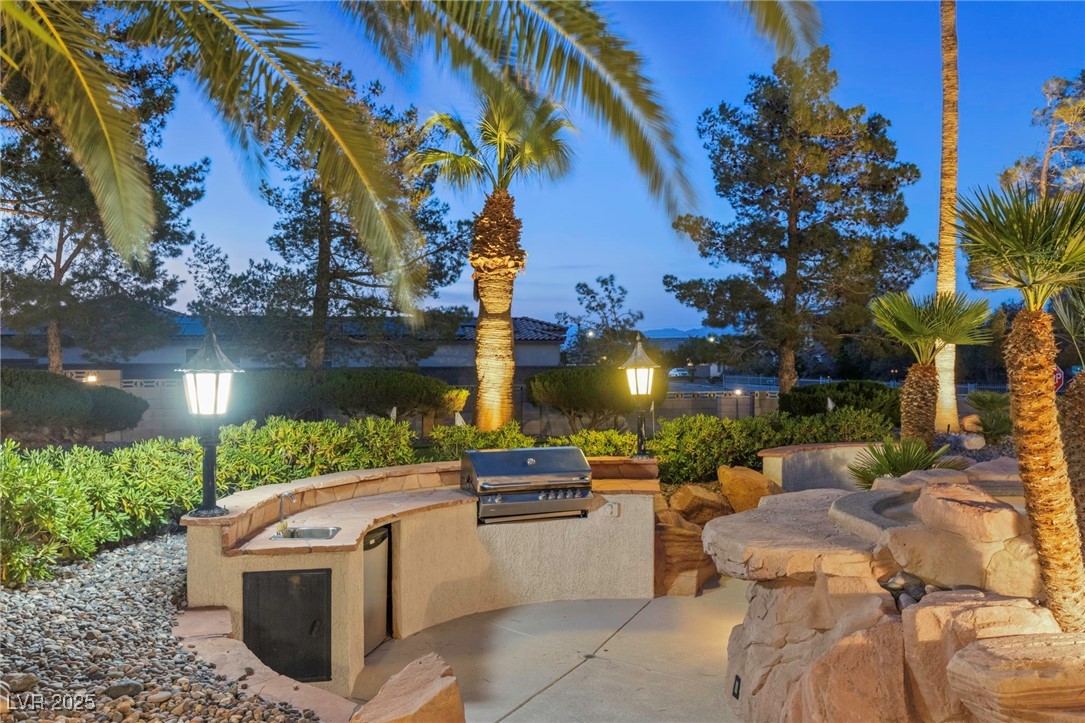 9520 Desert Crest Court