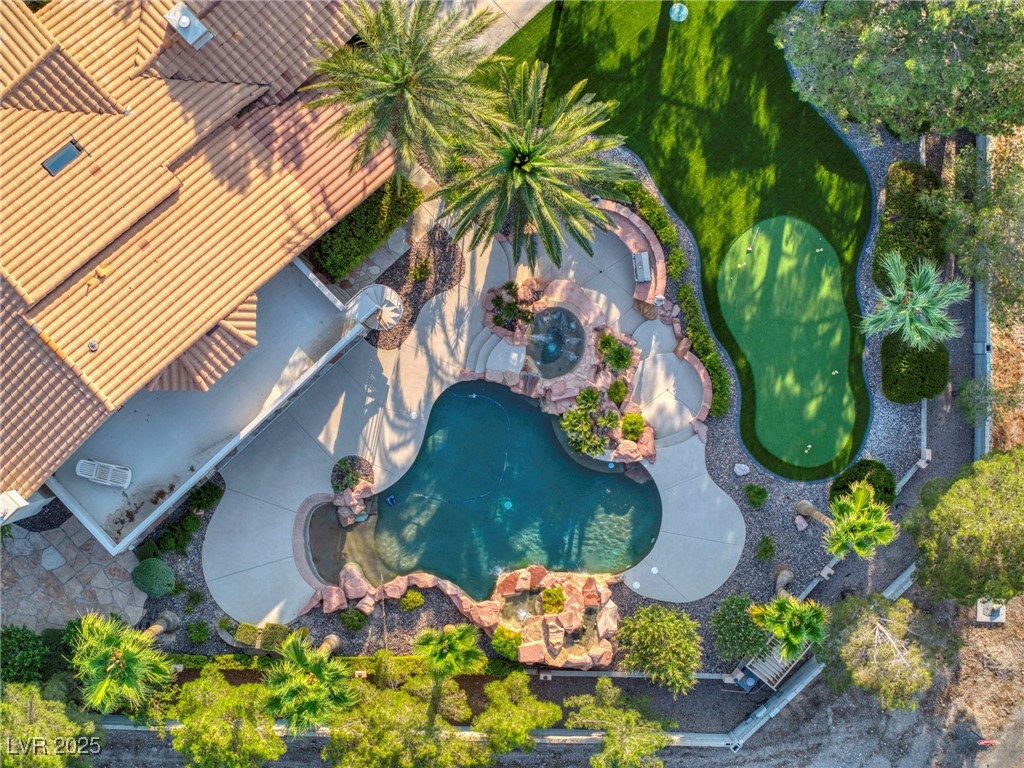 9520 Desert Crest Court