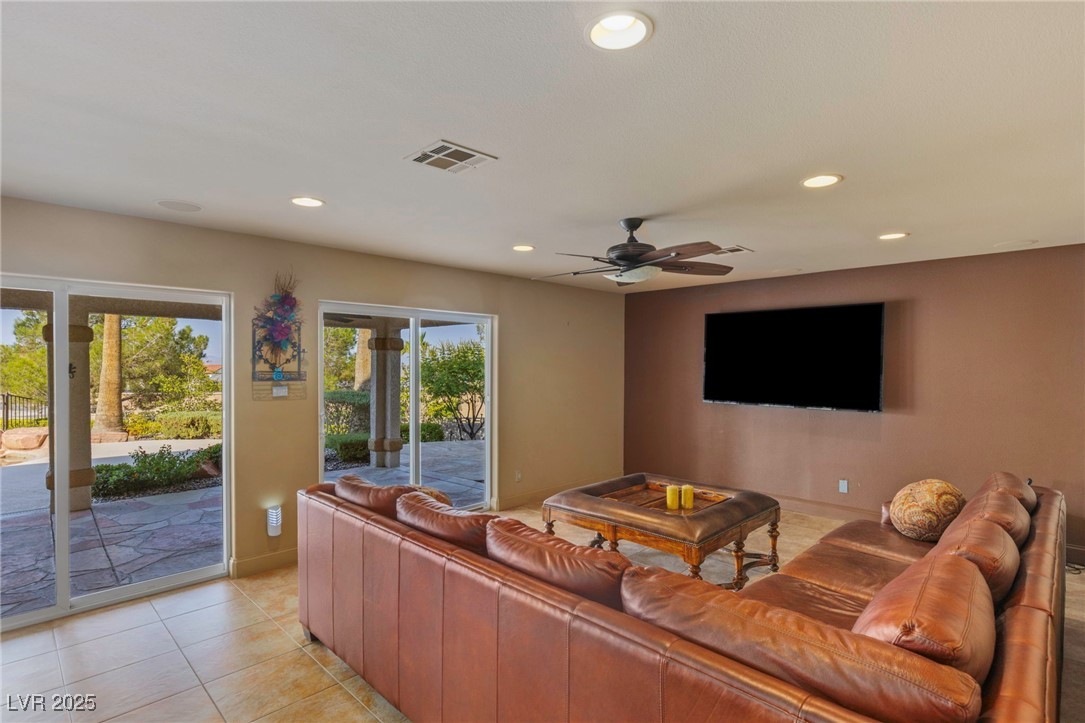 9520 Desert Crest Court