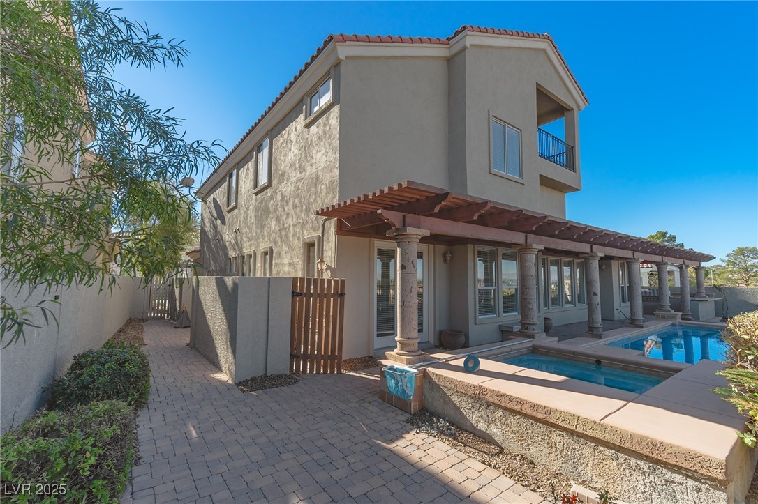 1392 Via Merano Street