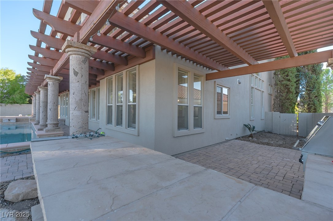 1392 Via Merano Street