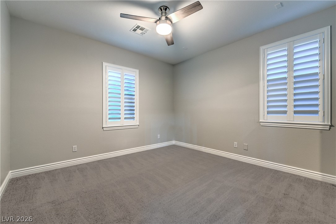 2840 Soaring Peak Avenue