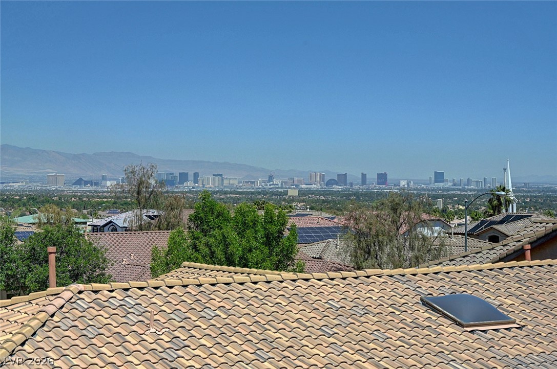 395 Suzanne Peak Court