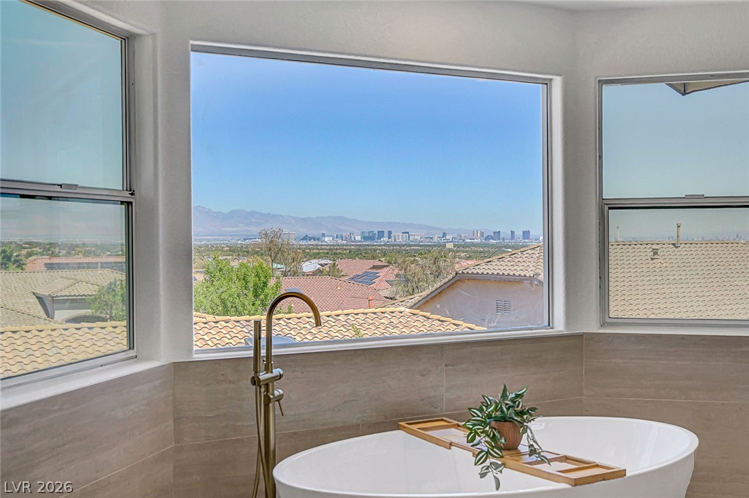 395 Suzanne Peak Court