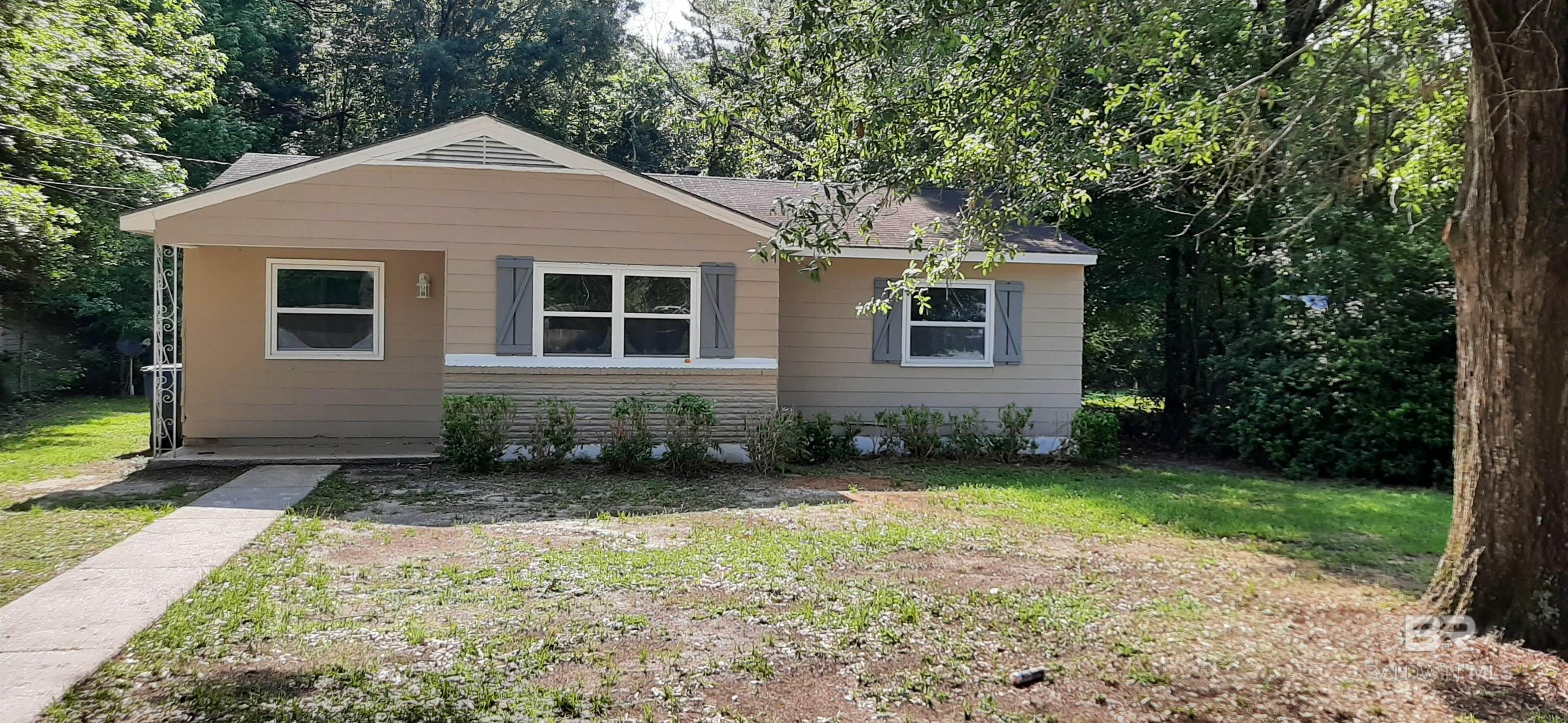 130 Lynbrook Drive