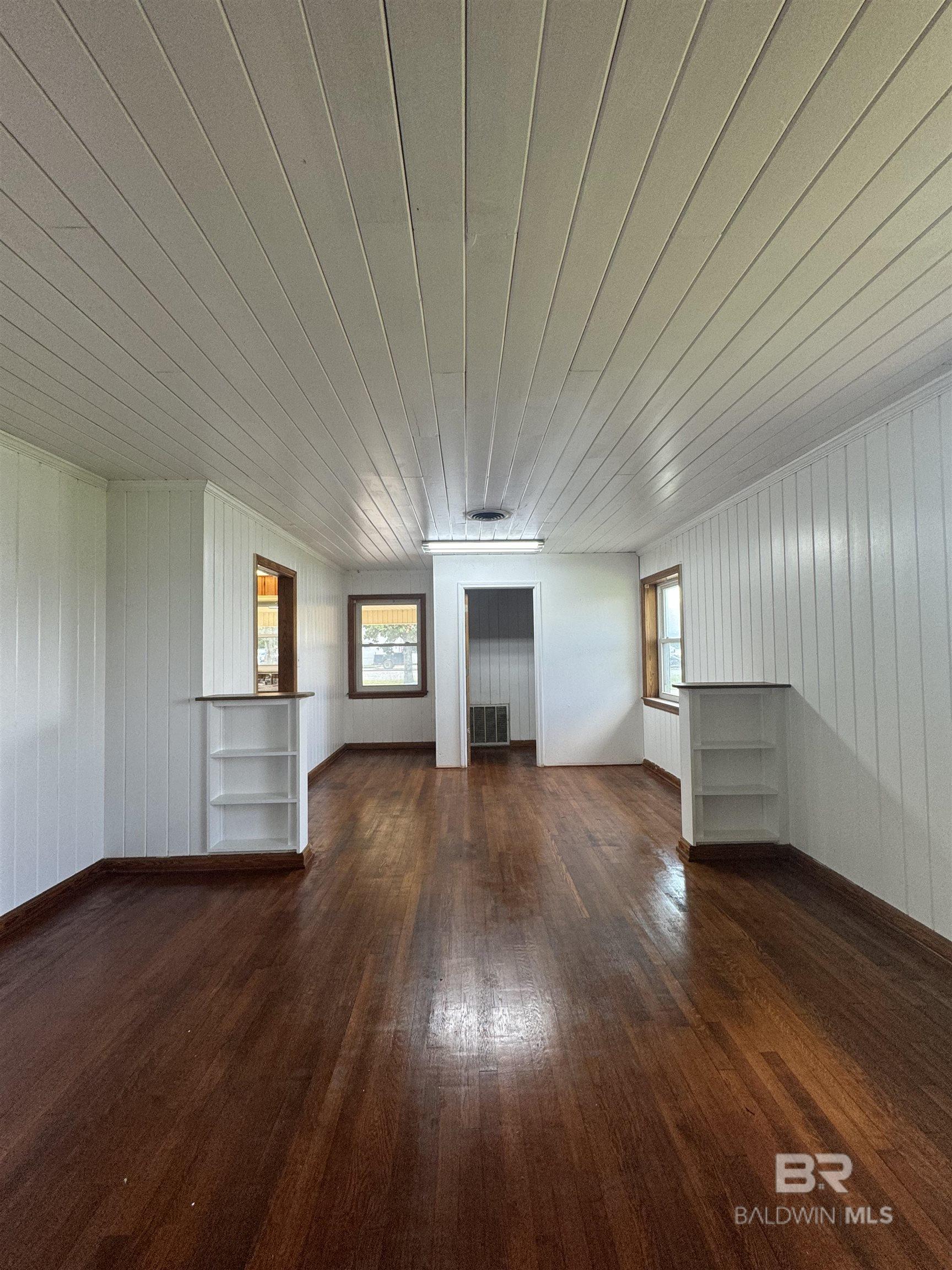 22720 Highway 31