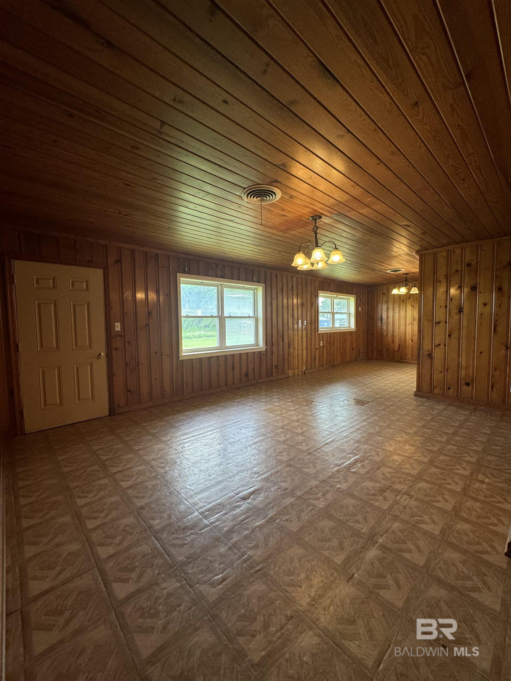 22720 Highway 31