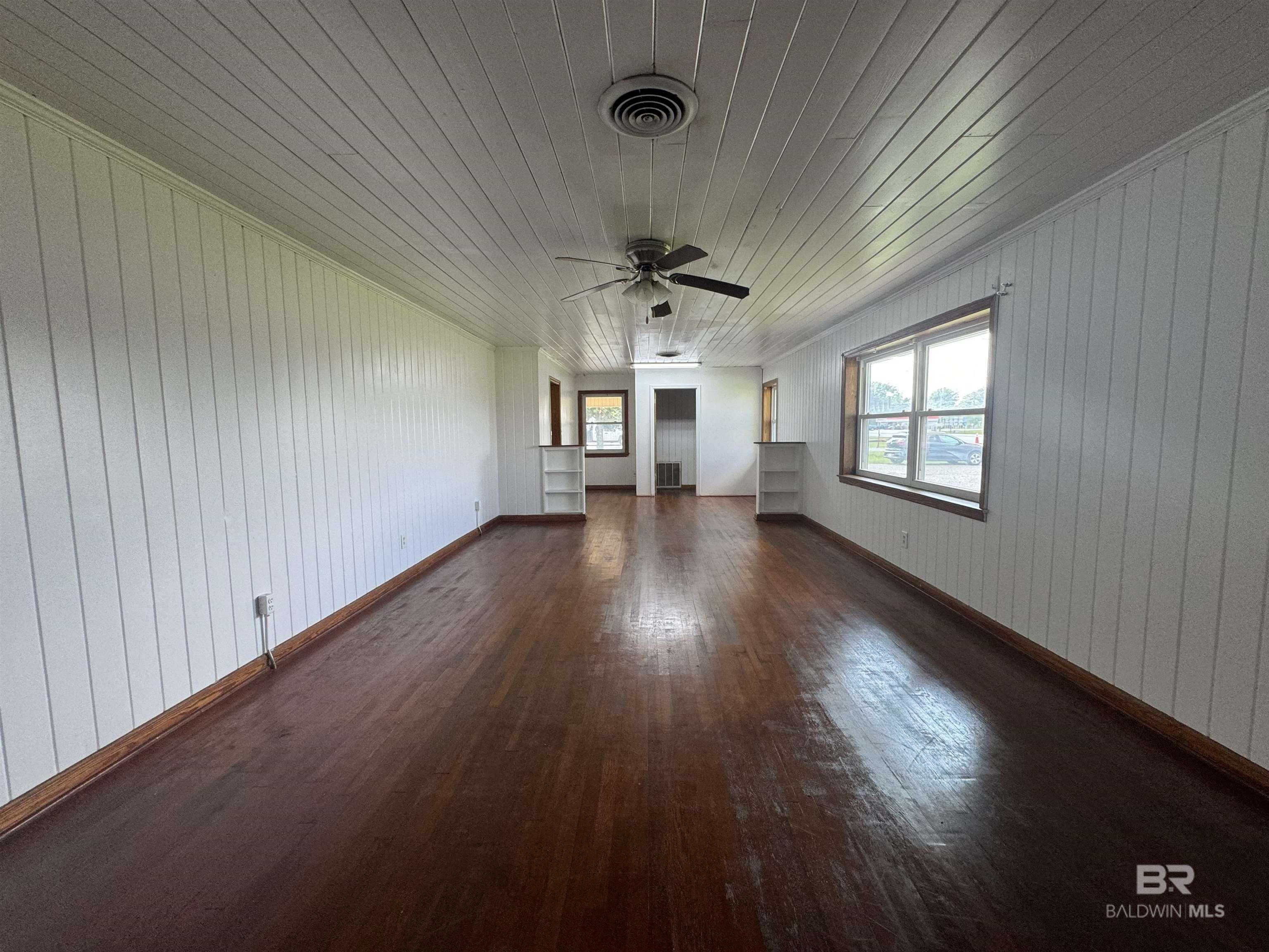 22720 Highway 31