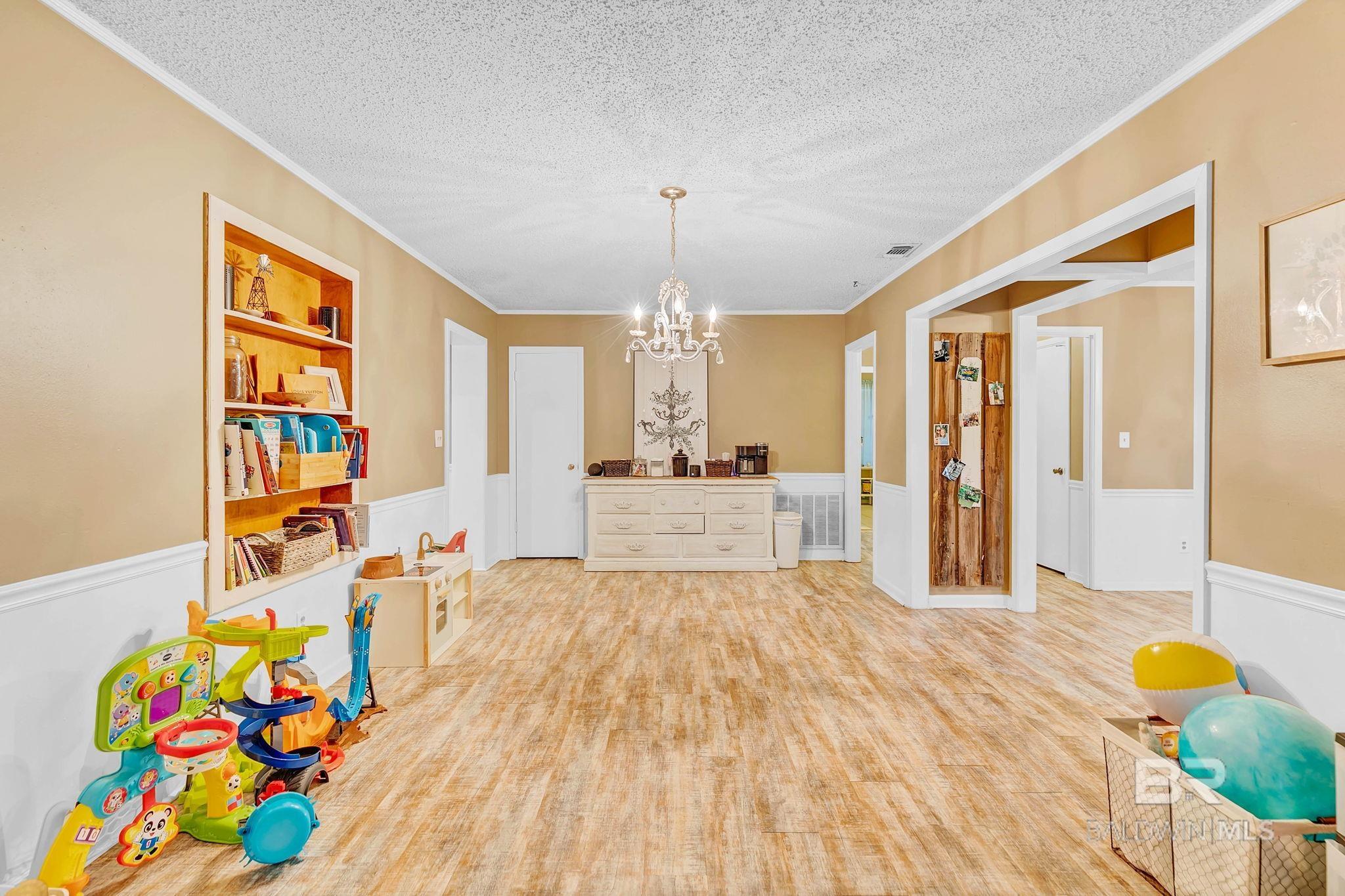 104 E Shore Drive