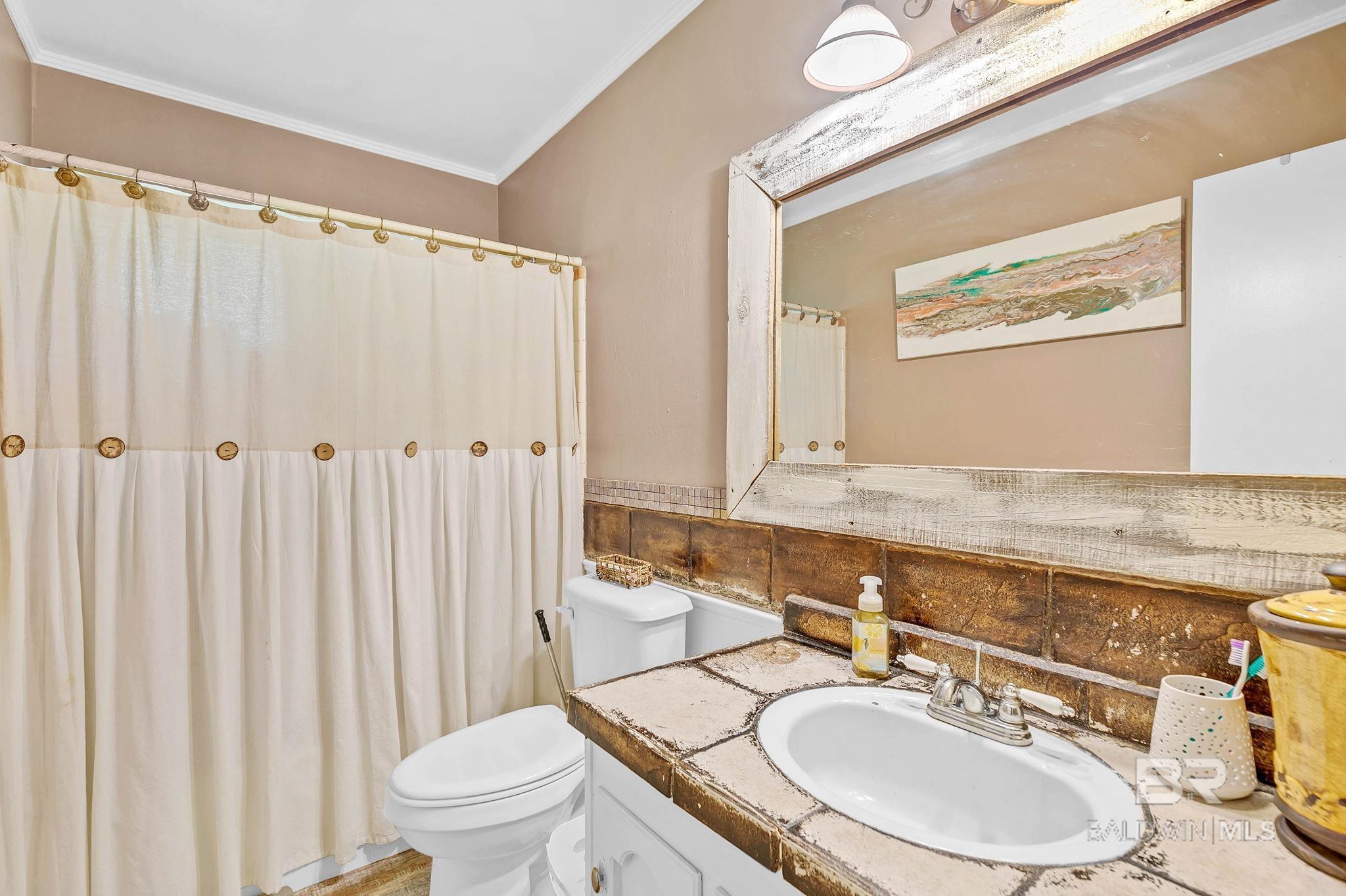 104 E Shore Drive
