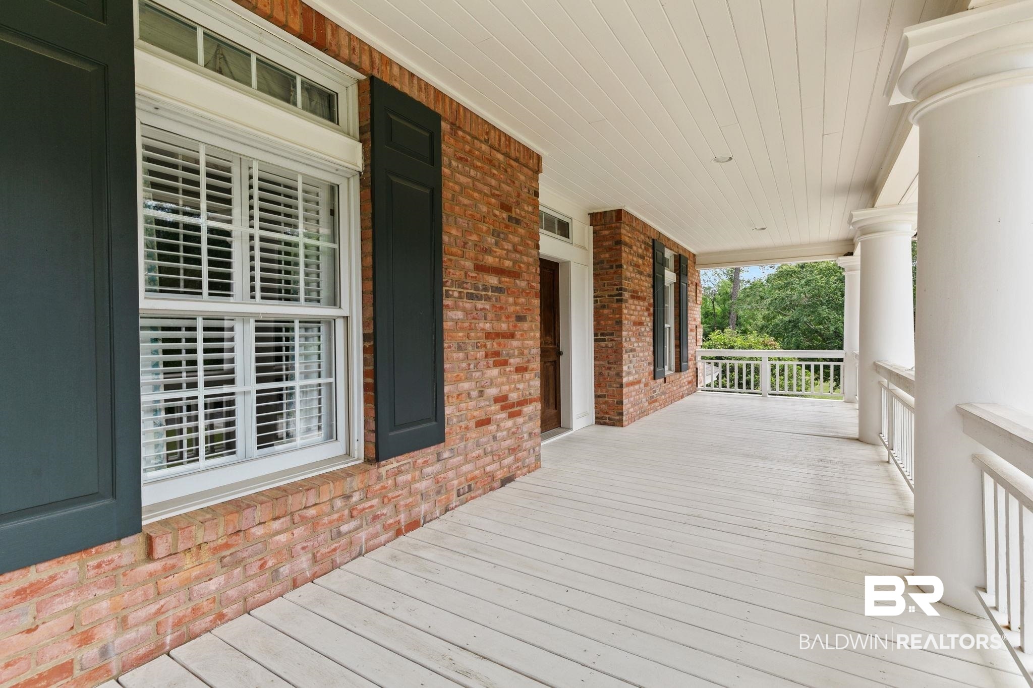 102 Long Boulevard