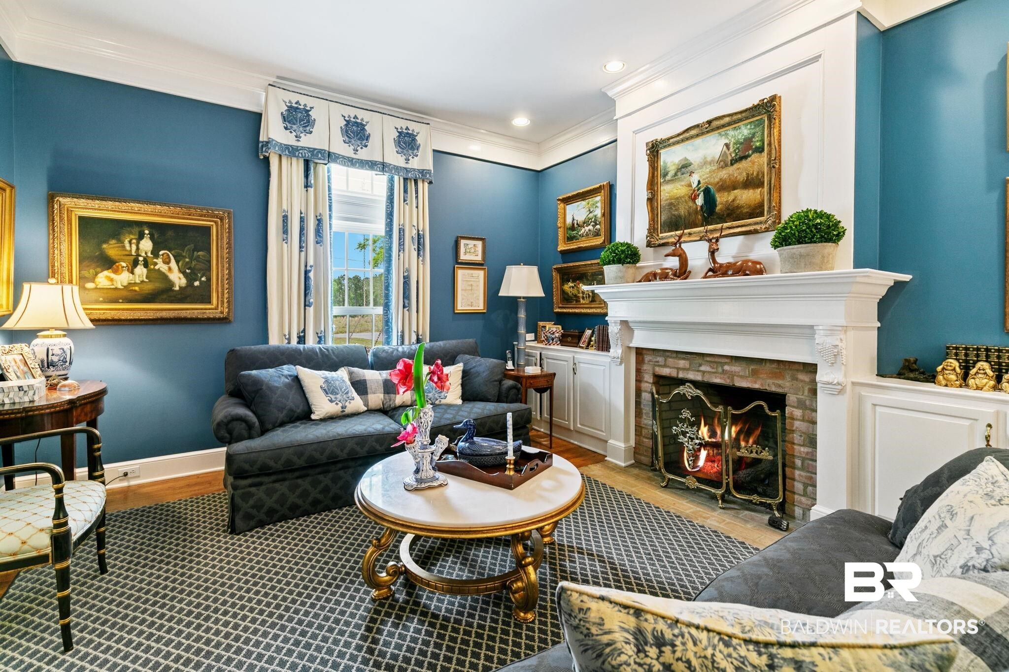 102 Long Boulevard