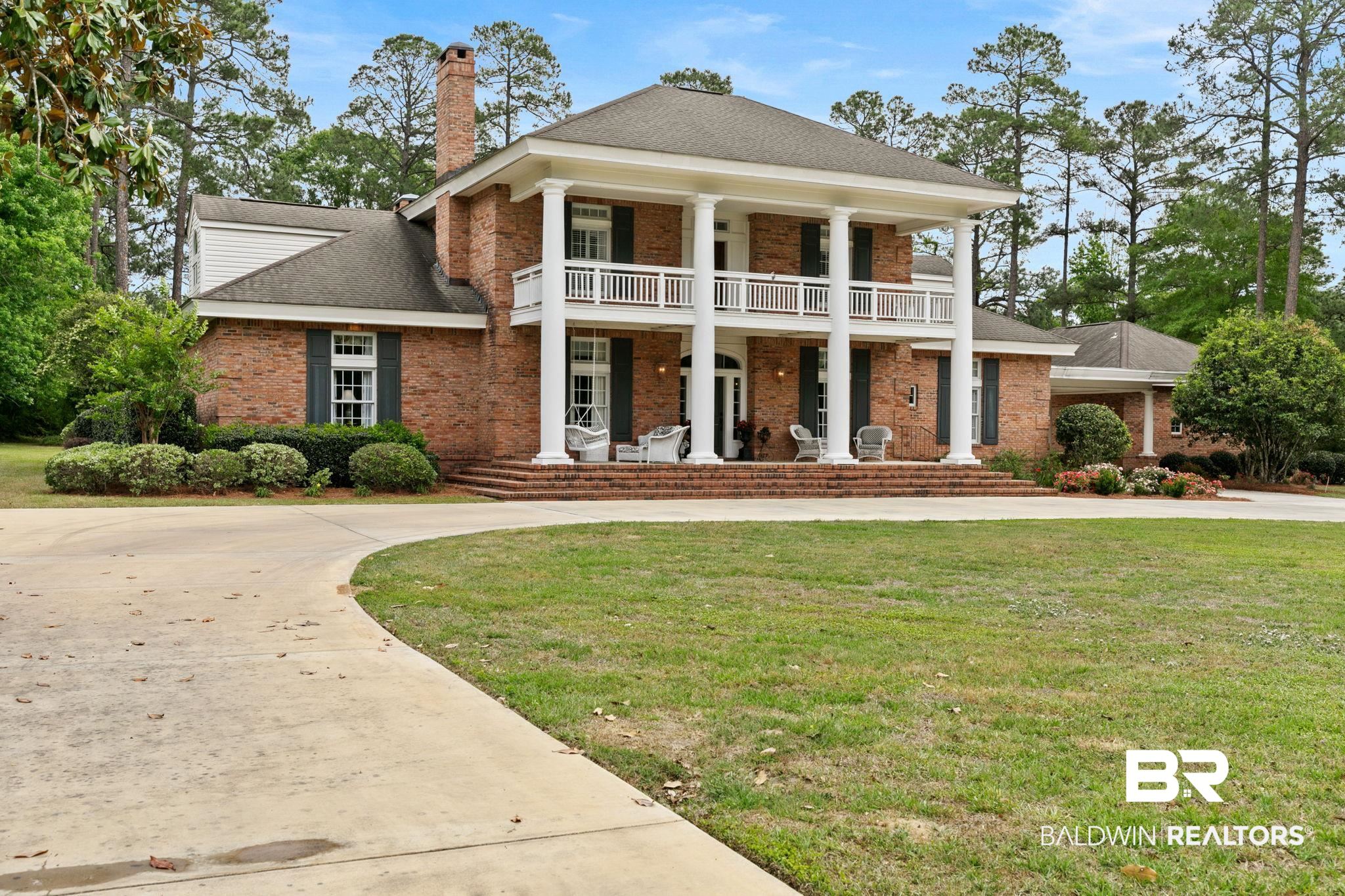 102 Long Boulevard