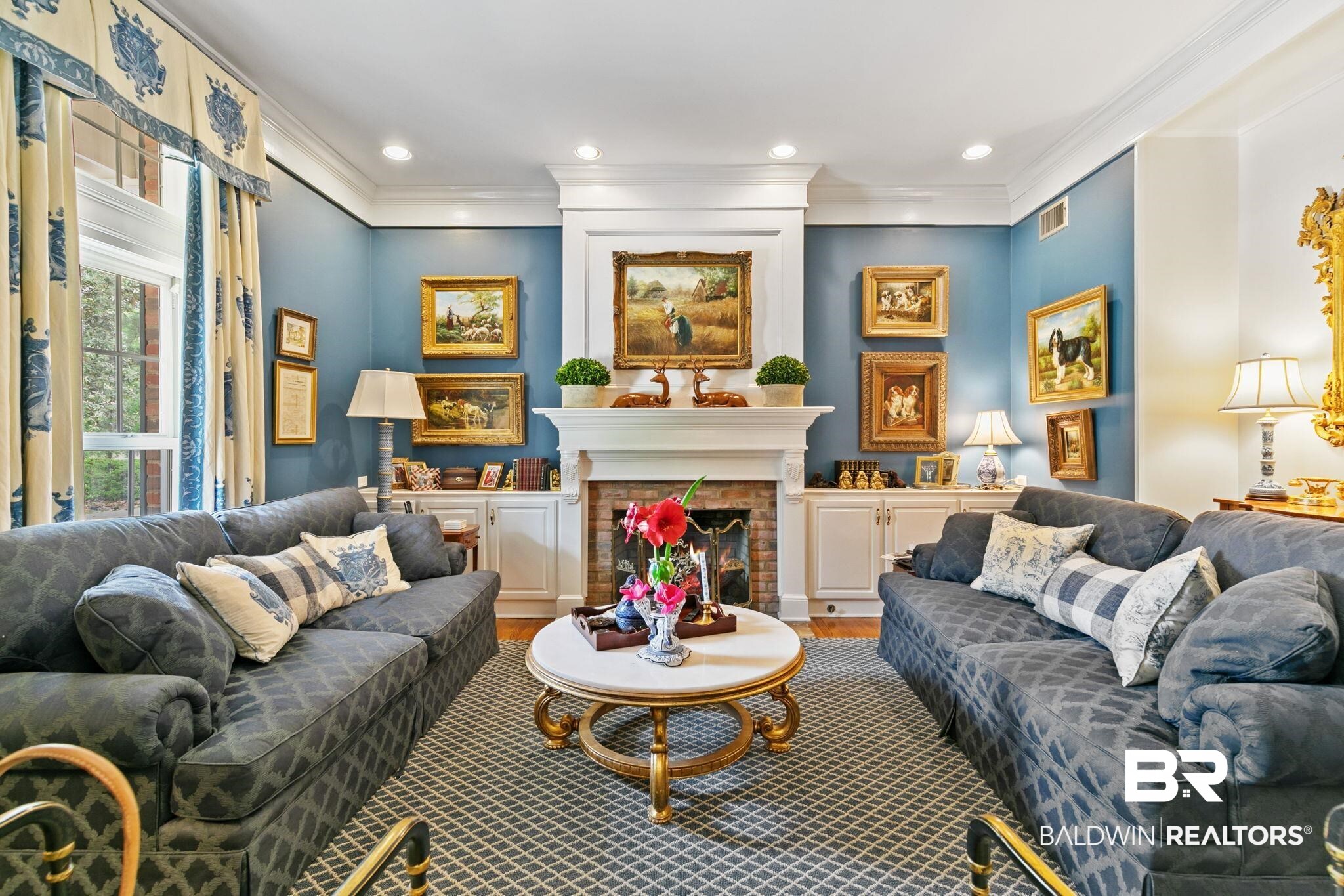 102 Long Boulevard