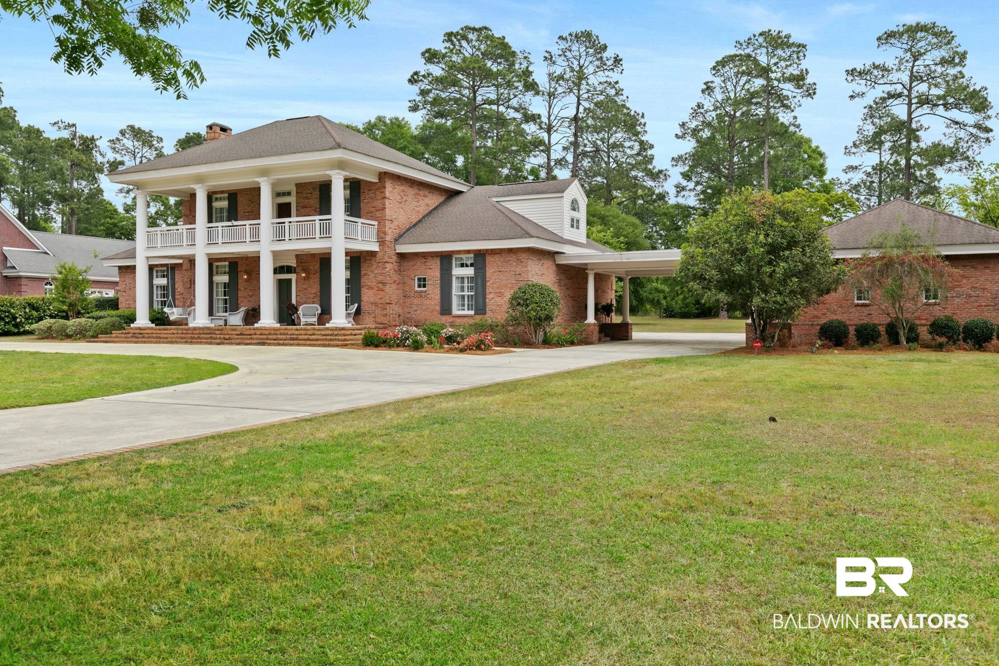 102 Long Boulevard
