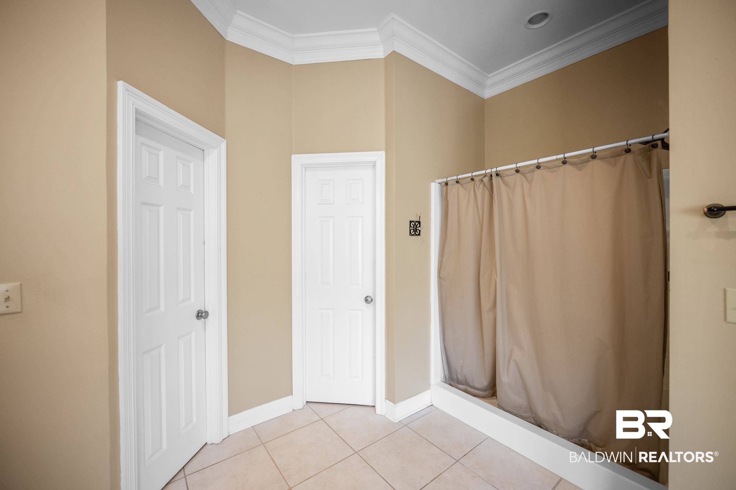 632 Overlook Drive