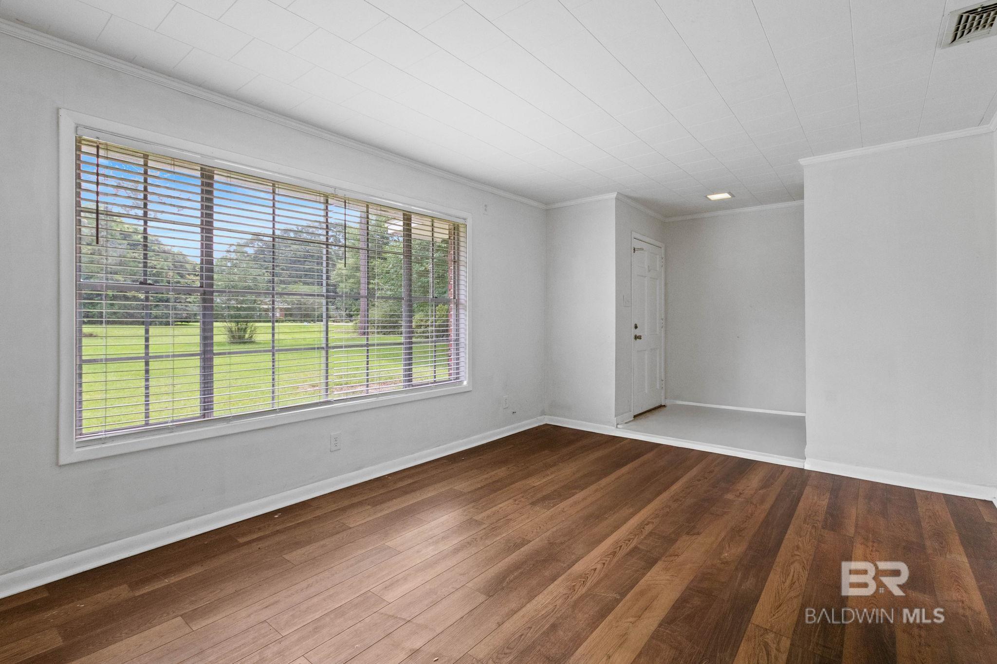 384 Old Bratt Road