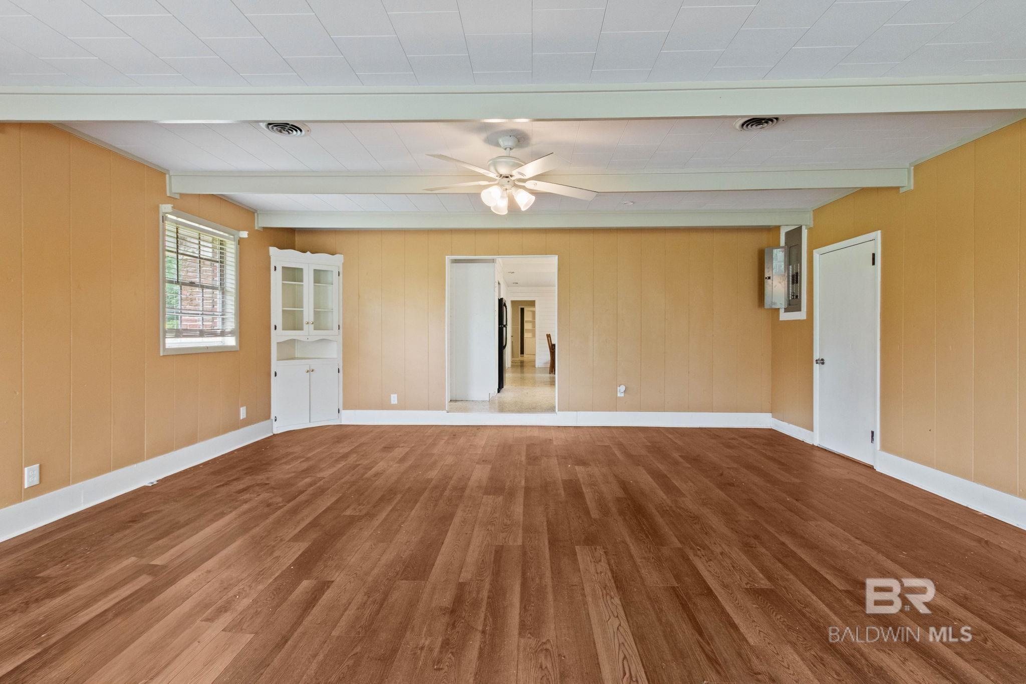 384 Old Bratt Road