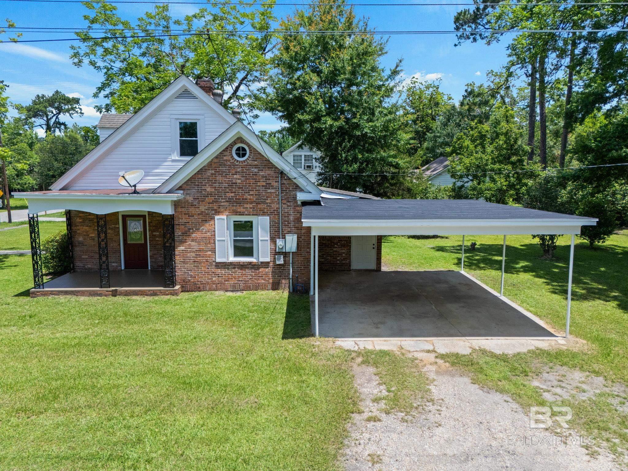 900 Lovelace Avenue