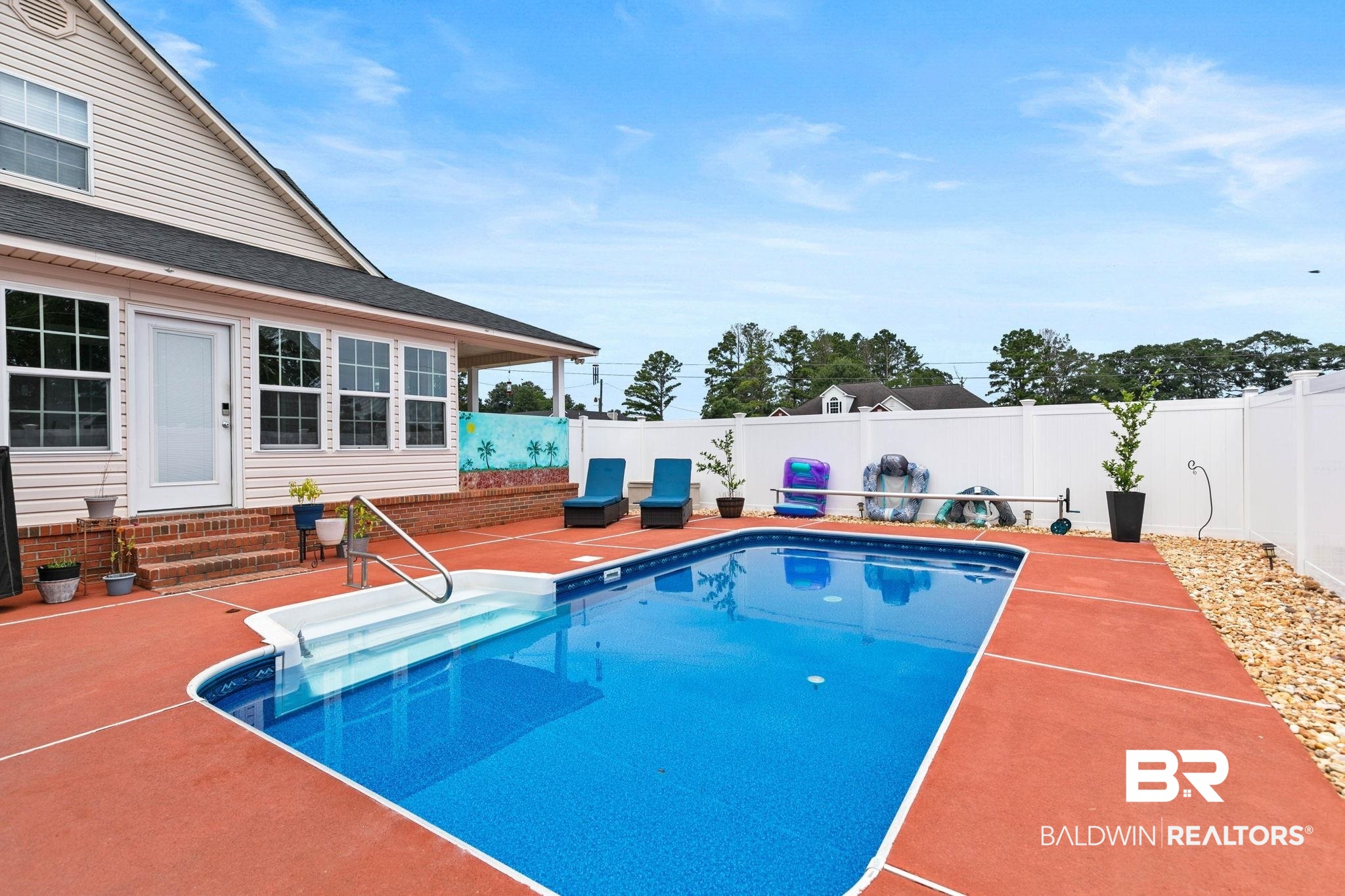 90 Eastwood Drive
