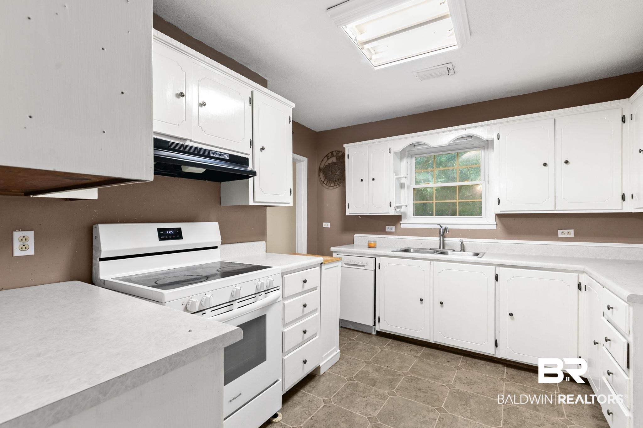 3055 County Road 43