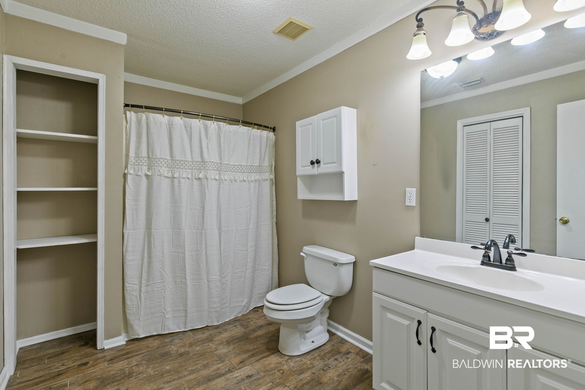 106 Holly Hill Drive