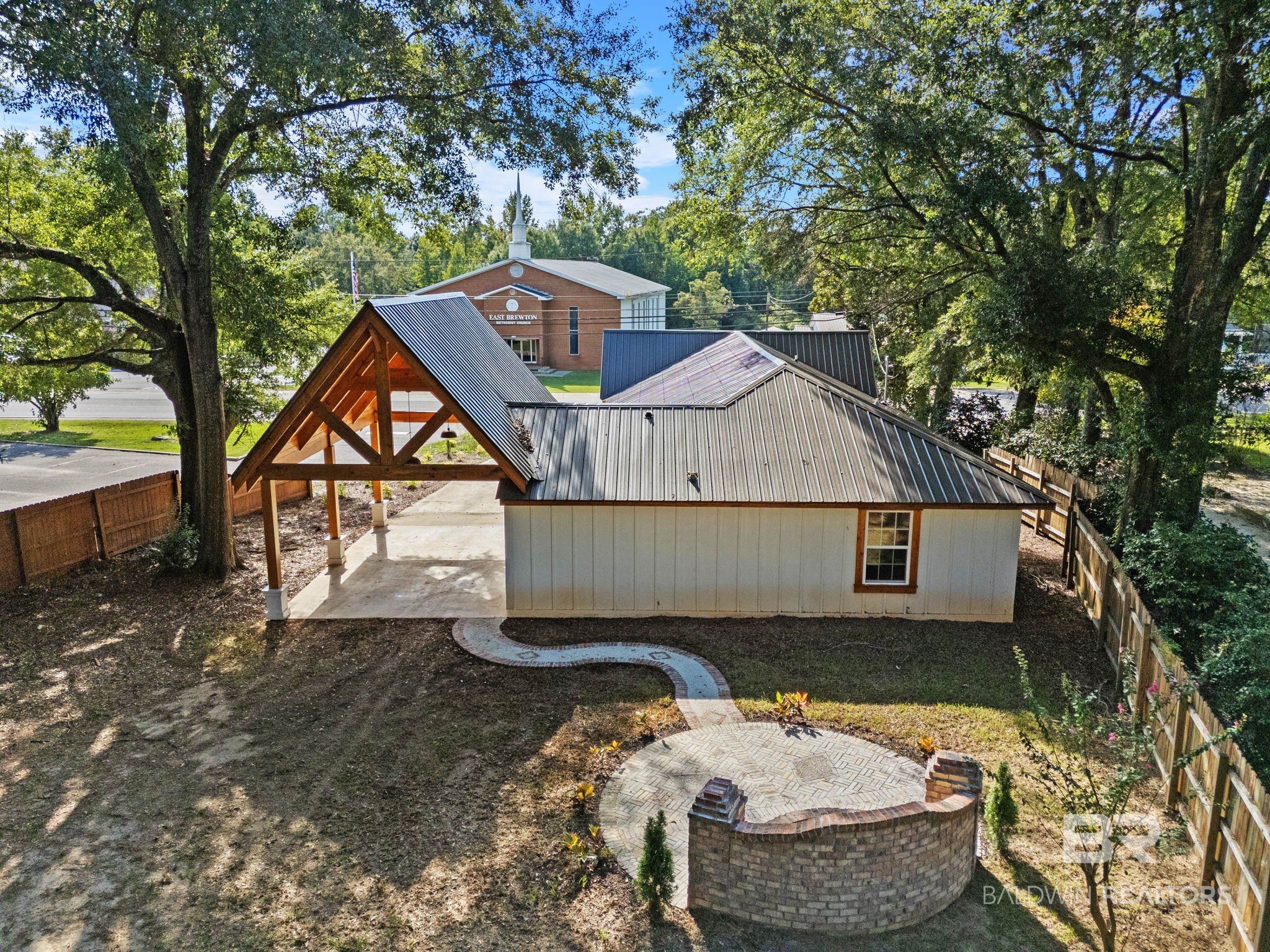 613 Forrest Avenue