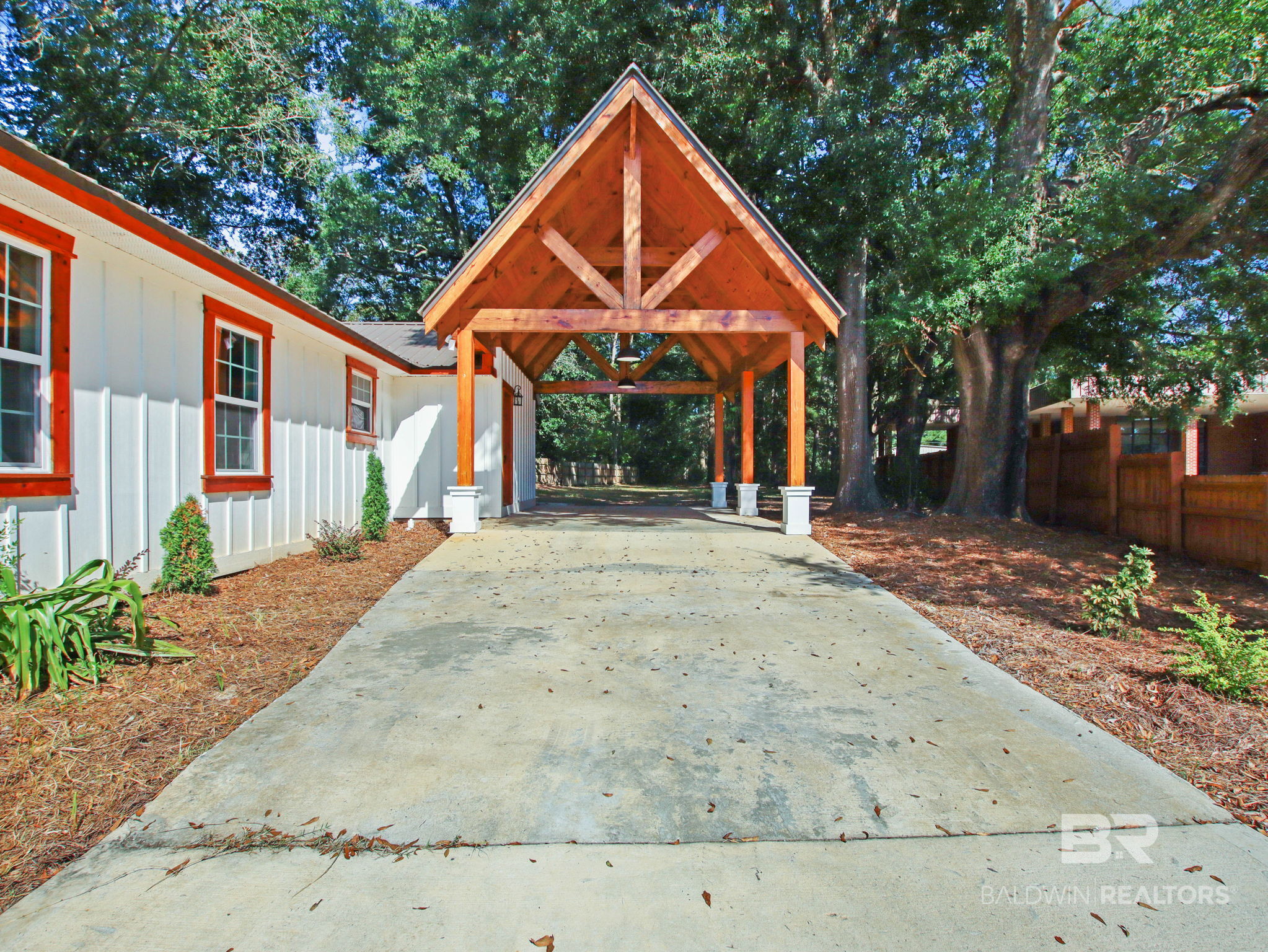613 Forrest Avenue
