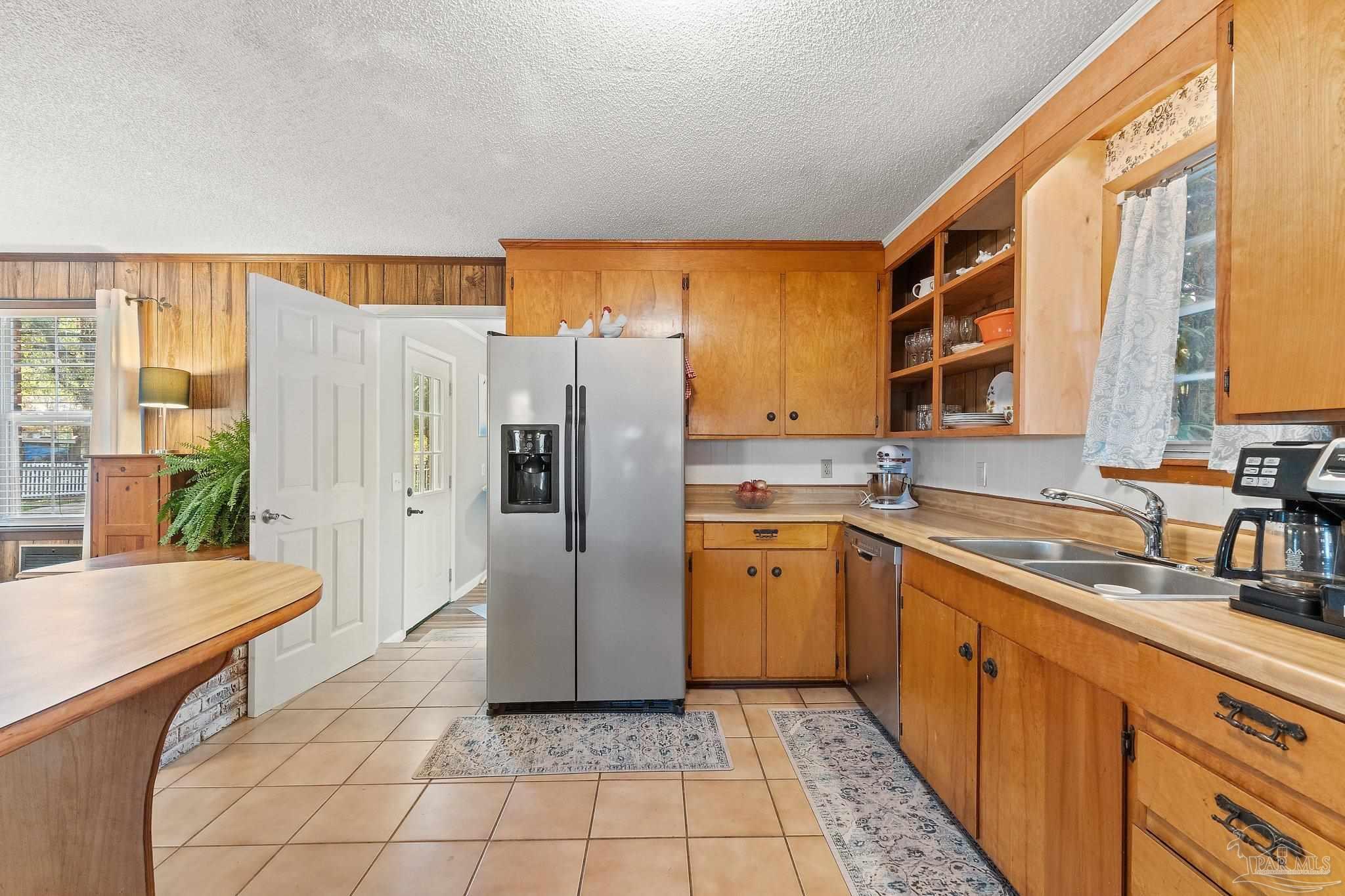 3501 Hwy 99