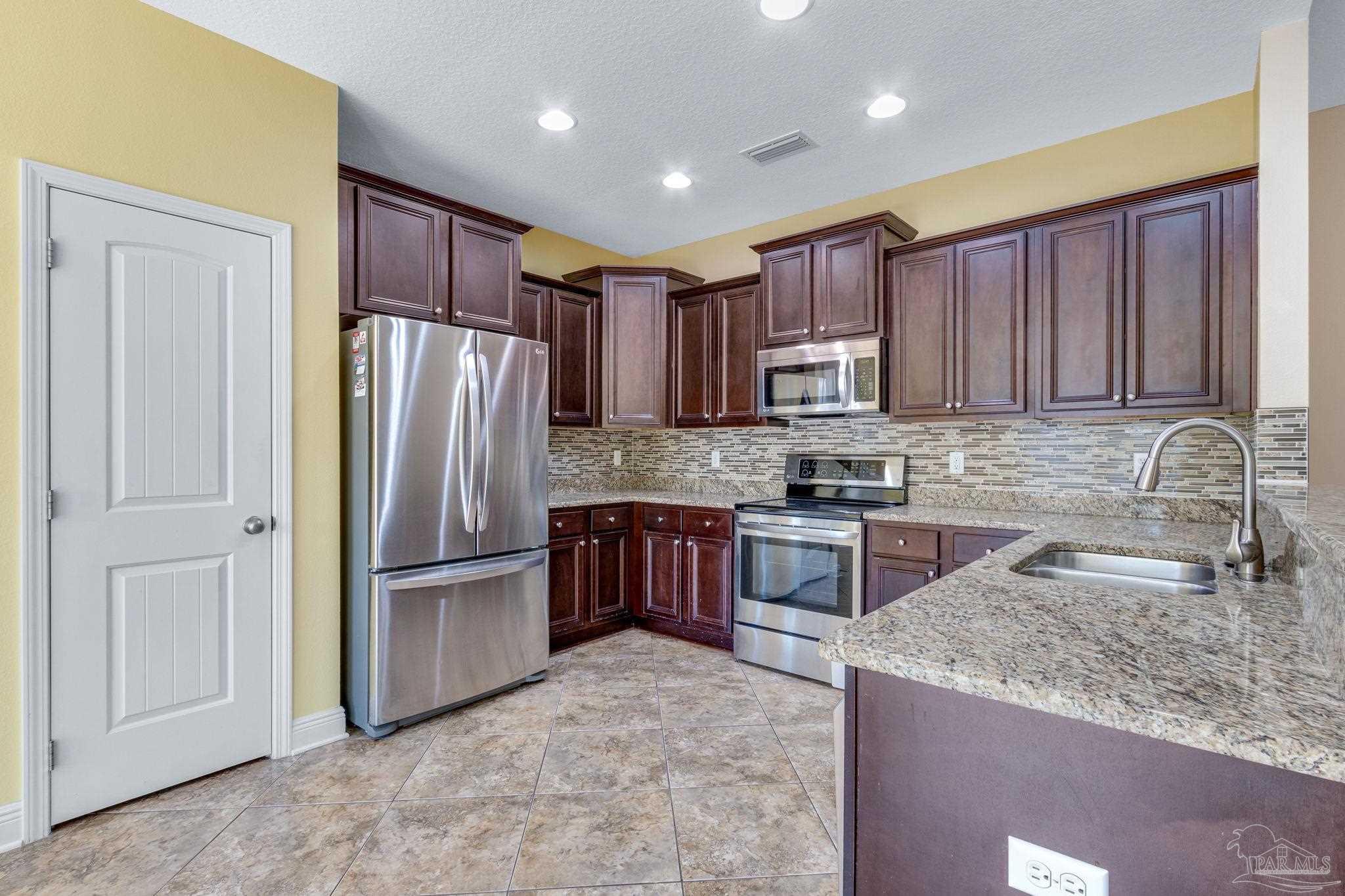 5936 Rustic Ridge Cir