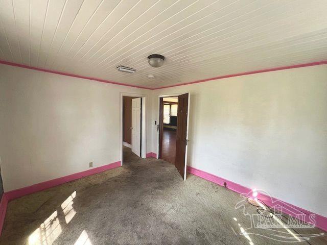 135 Carver Ave