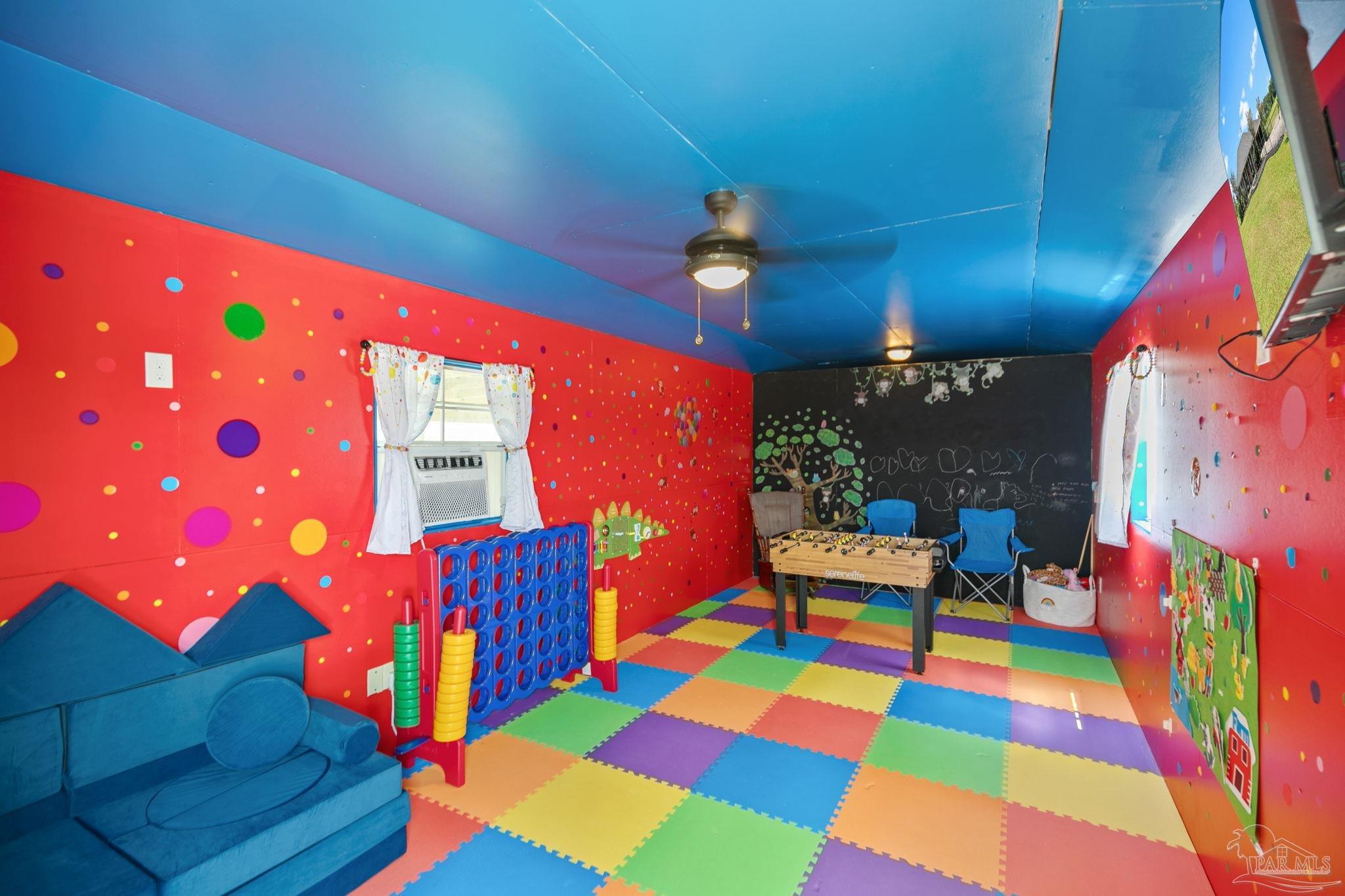 151 Williams Ln