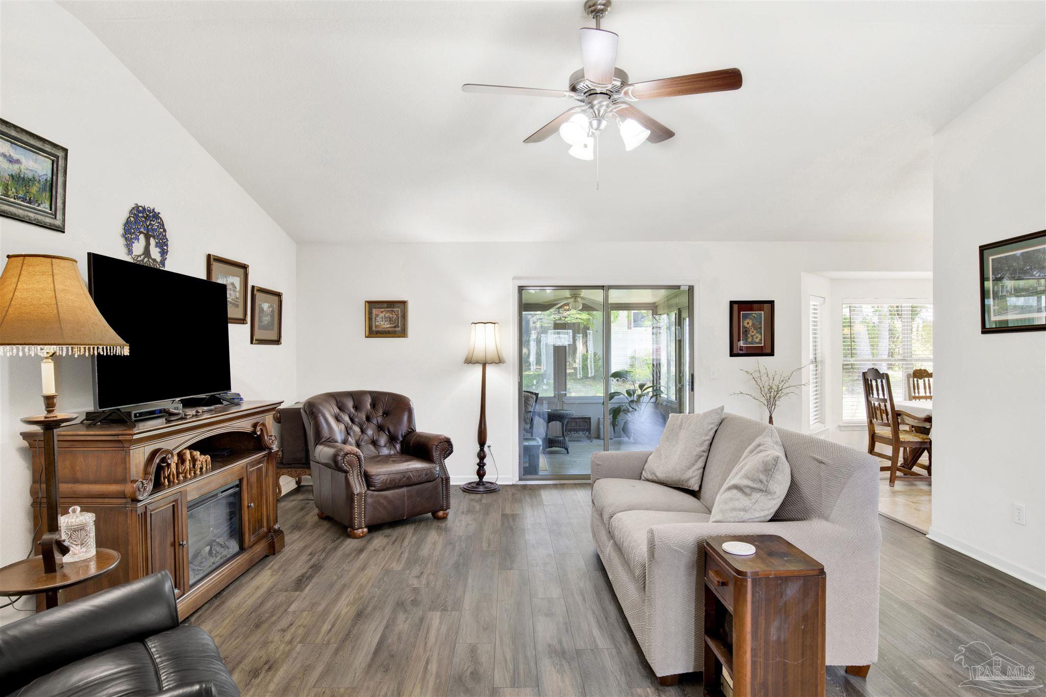 2142 Liberty Loop Rd