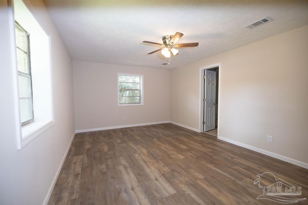 5015 Lillian Hwy