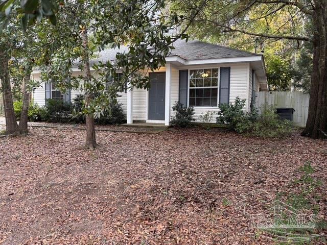 6837 Old West Ln