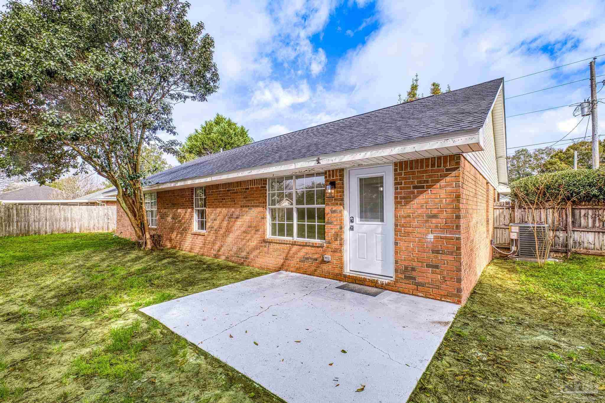 6555 Eagle Crest Dr