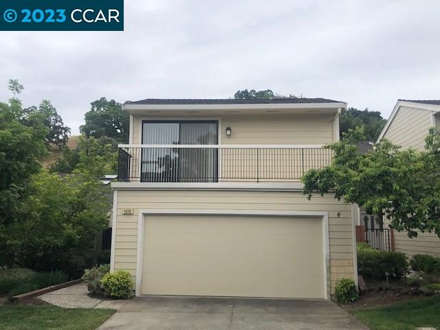 1074 Camino Verde Circle