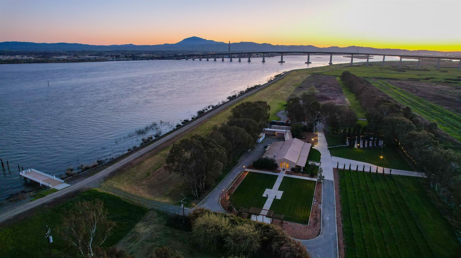 19900 Sherman Island Cross Rd