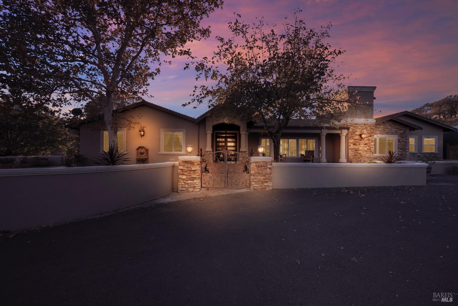5066 Clayton Rd
