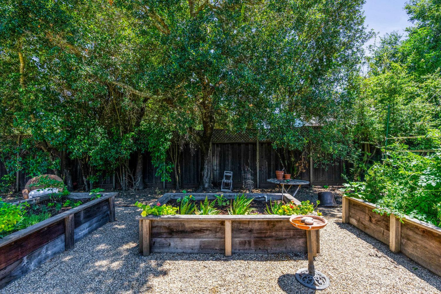 17201 Arnold Drive