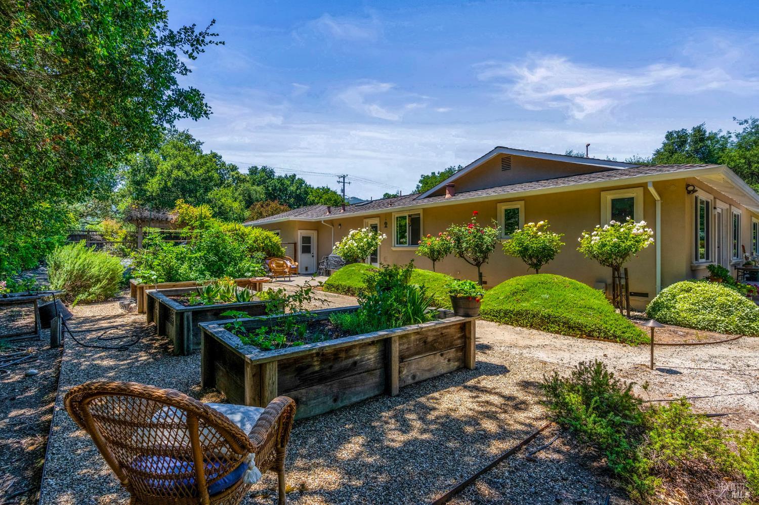 17201 Arnold Drive