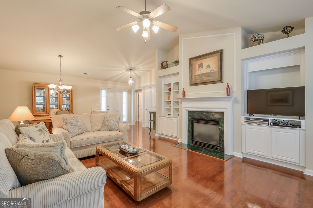 5185 Centennial Creek View NW