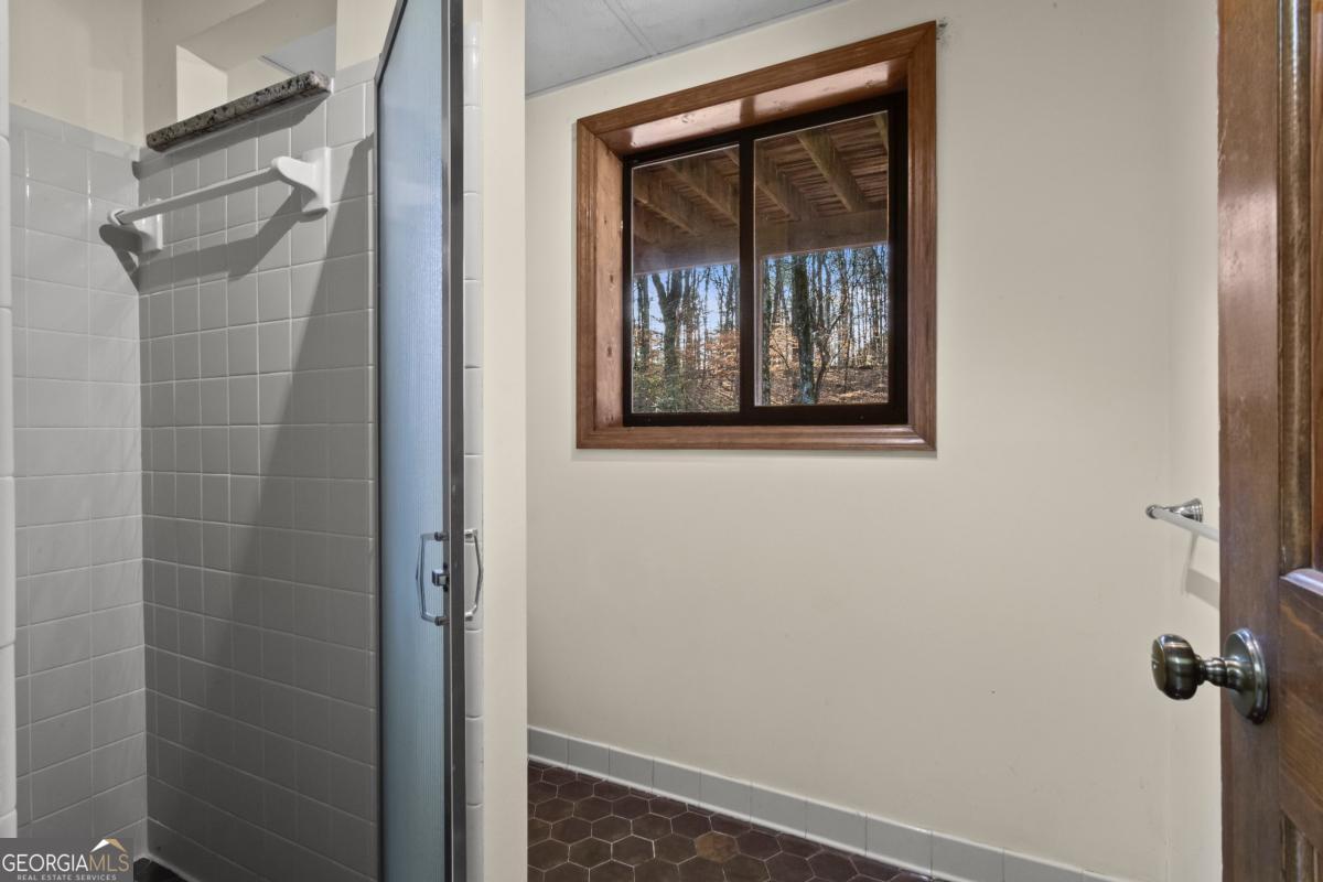 4069 Howell Ferry Road