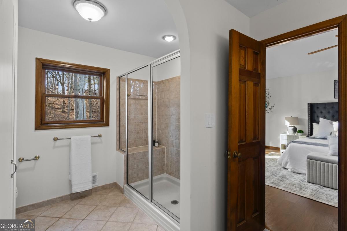 4069 Howell Ferry Road